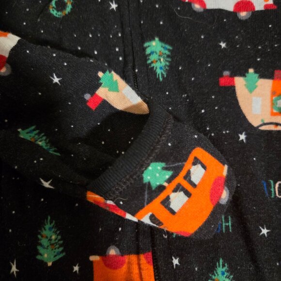 3-6month christmas sleeper, 2 way zip - Picture 3 of 4